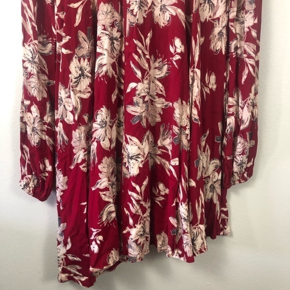 Akira Chicago Red Tan Floral Print Tunic Top Flowy Size Small - Picture 6 of 11